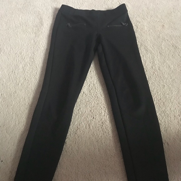 Tight fitting black pants - Picture 1 of 1